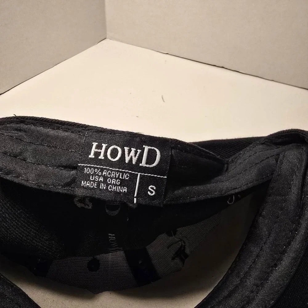 The Unbranded Brand 0077 nwt